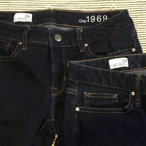 2 pairs of Gap jeans, sz 28.